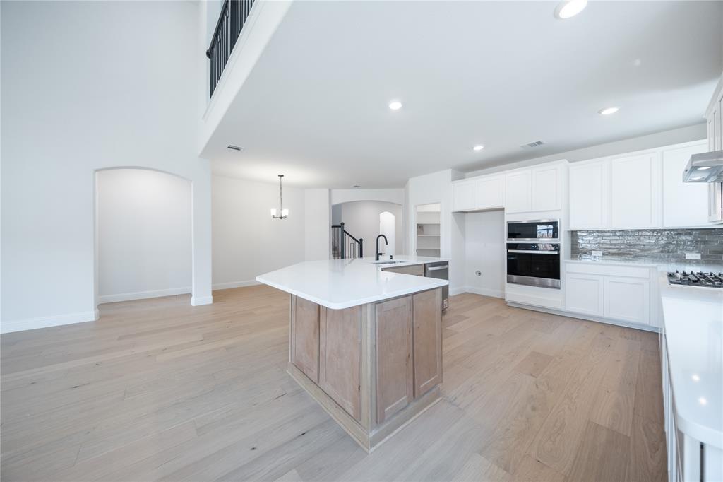 Valencia on the Lake - Residential