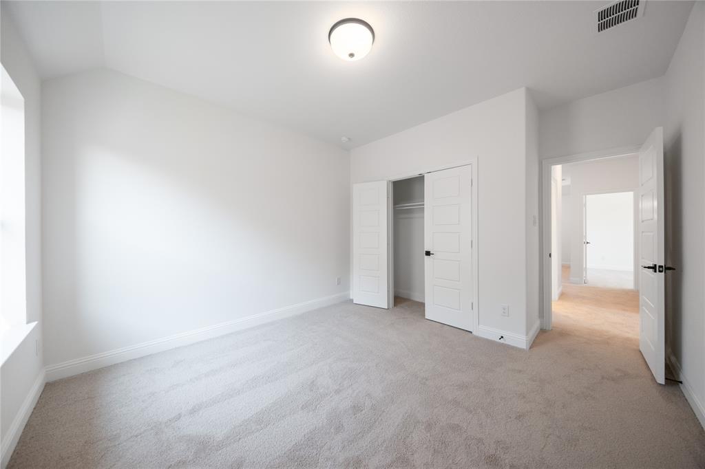 Valencia on the Lake - Residential