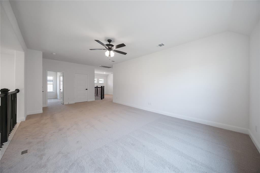 Valencia on the Lake - Residential