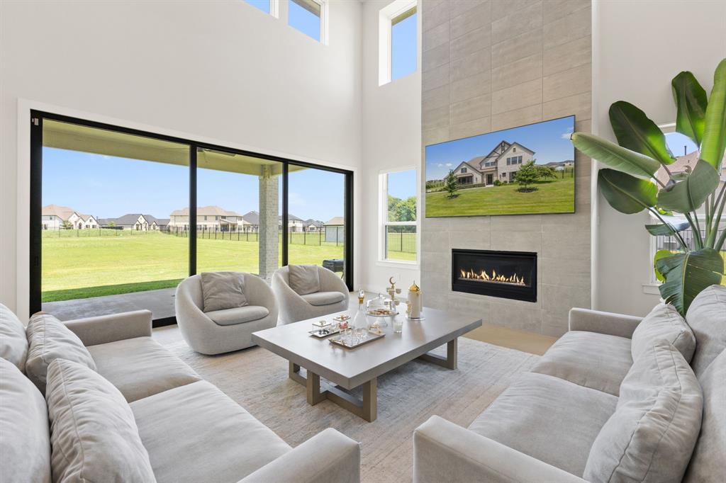 Lakeview Downs - Residential Lease