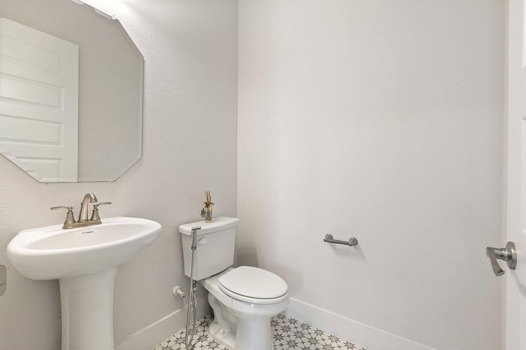 Lakeview Downs - Residential Lease