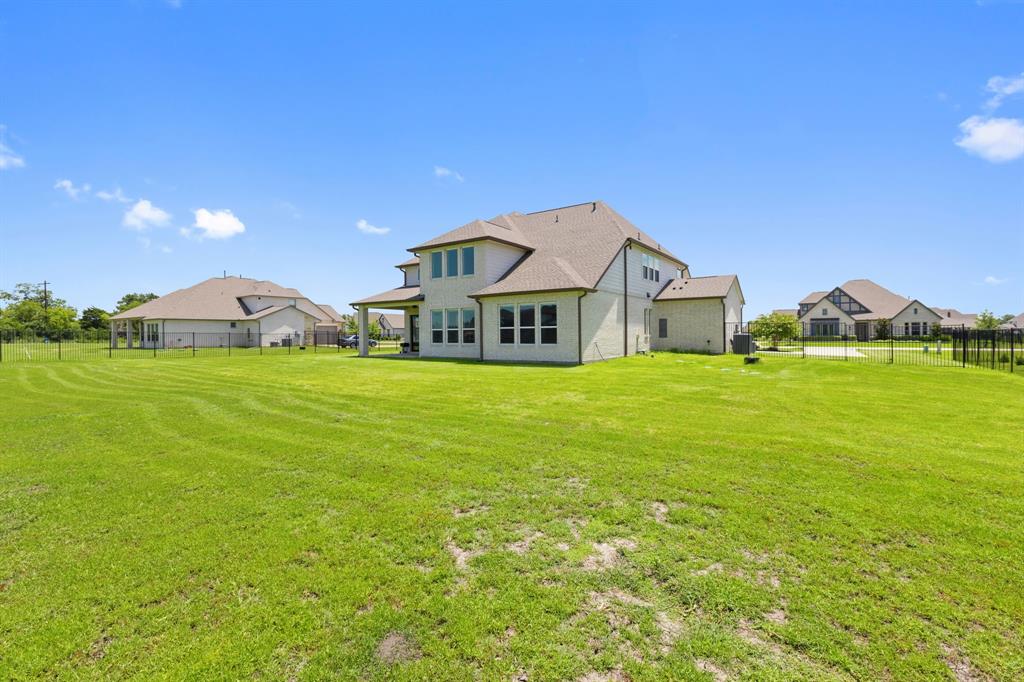 Lakeview Downs - Residential Lease