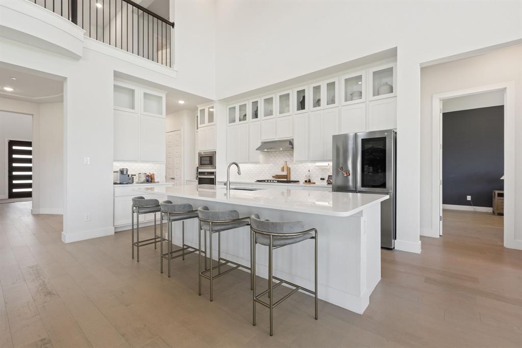 Lakeview Downs - Residential Lease