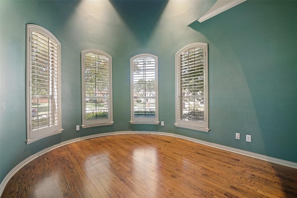 522 Oakhurst Drive
