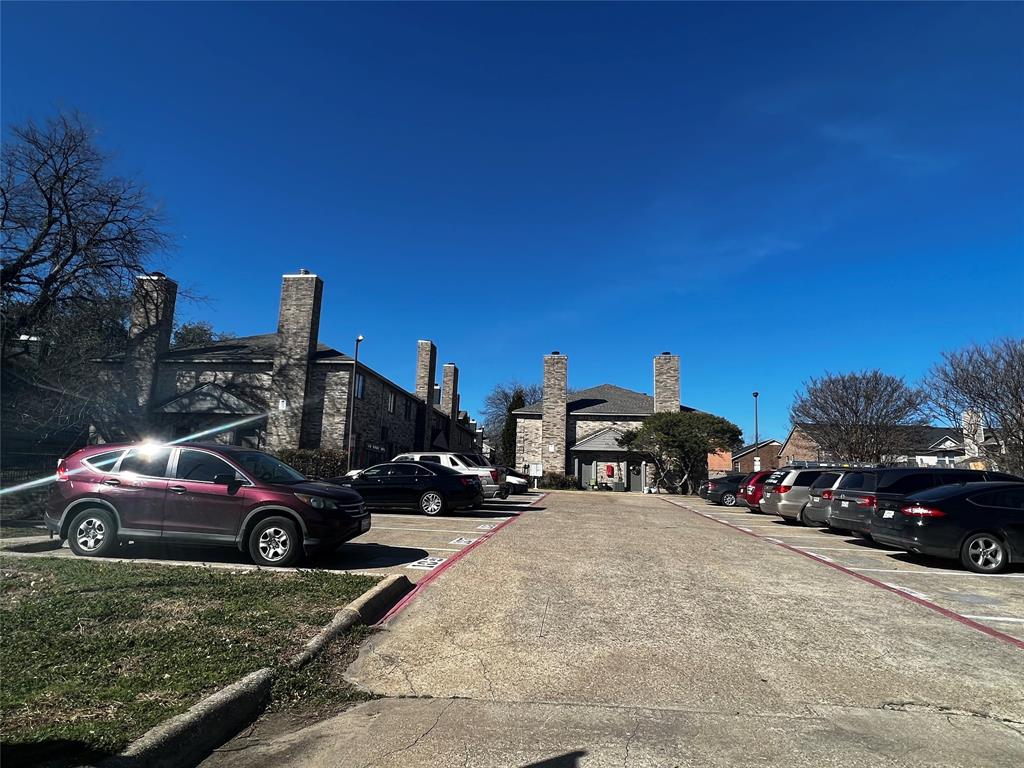 Crossroads gardens Condos - Commercial Sale