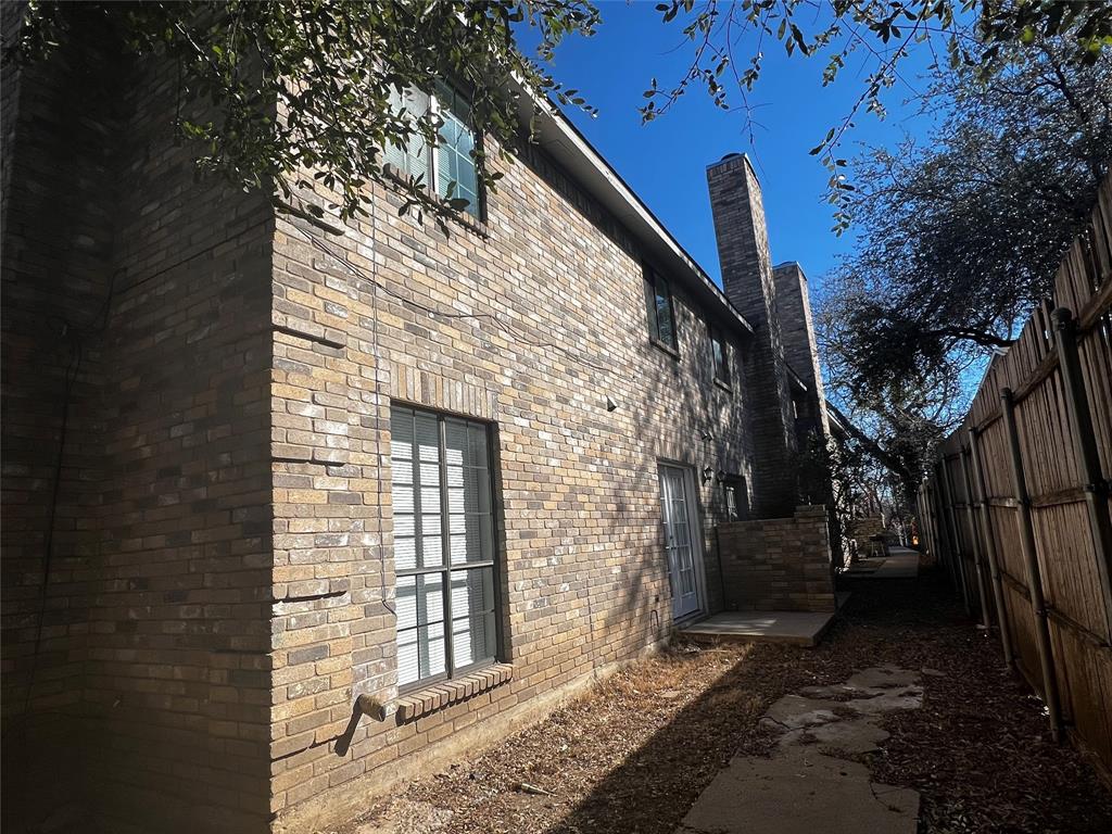 Crossroads gardens Condos - Commercial Sale