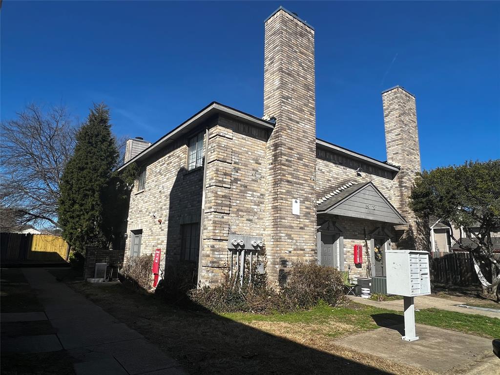 Crossroads gardens Condos - Commercial Sale