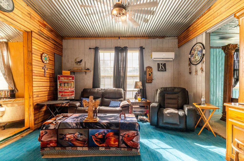 Woodland Hills - Residential