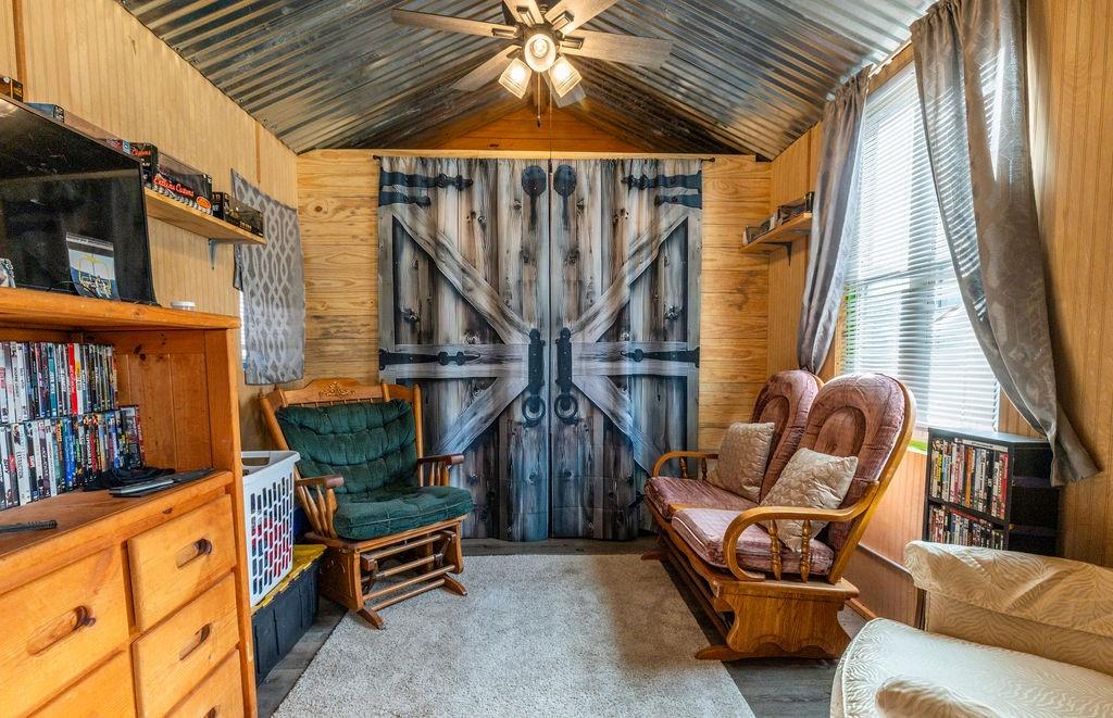 Woodland Hills - Residential