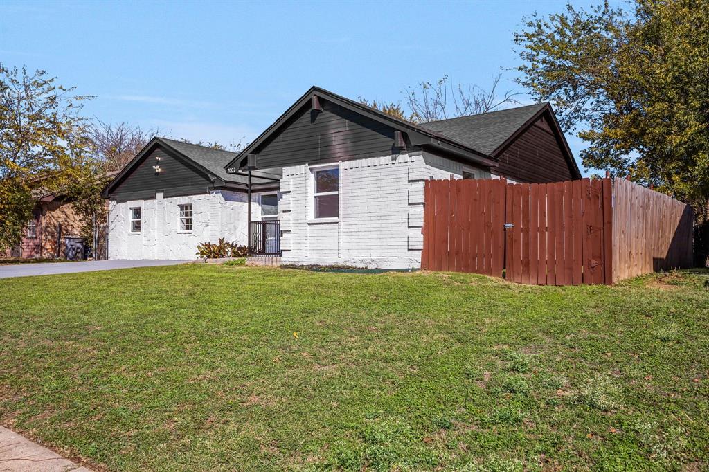 Singing Hills - Residential