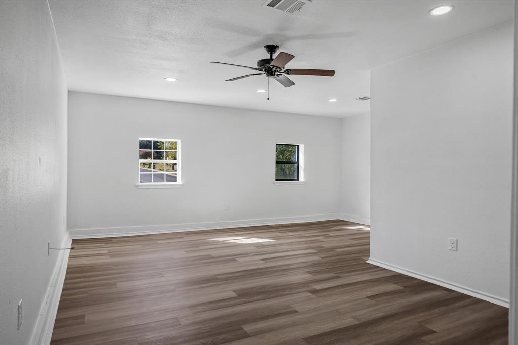 Singing Hills - Residential