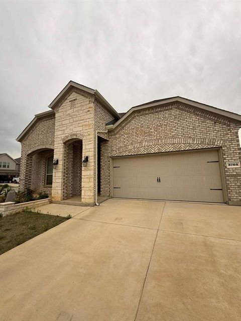 Photo of 3703 High Country Road, Aubrey, TX 76227 (MLS # 21261353)