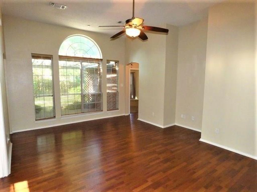 Photo of 4829 Salmon Run Way, Fort Worth, TX 76137 (MLS # 21250791)