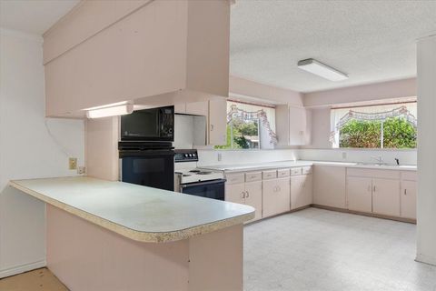 Tiny photo for 186 Plantation Avenue, Pottsboro, TX 75076 (MLS # 21223680)