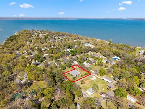 Photo of 186 Plantation Avenue, Pottsboro, TX 75076 (MLS # 21223680)