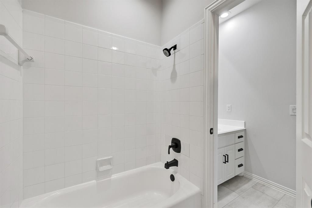 Canyon Bluff Blk A Lot 4R - Residential