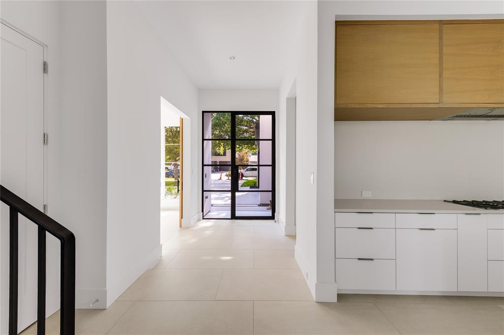 Lovers Lane Heights - Residential