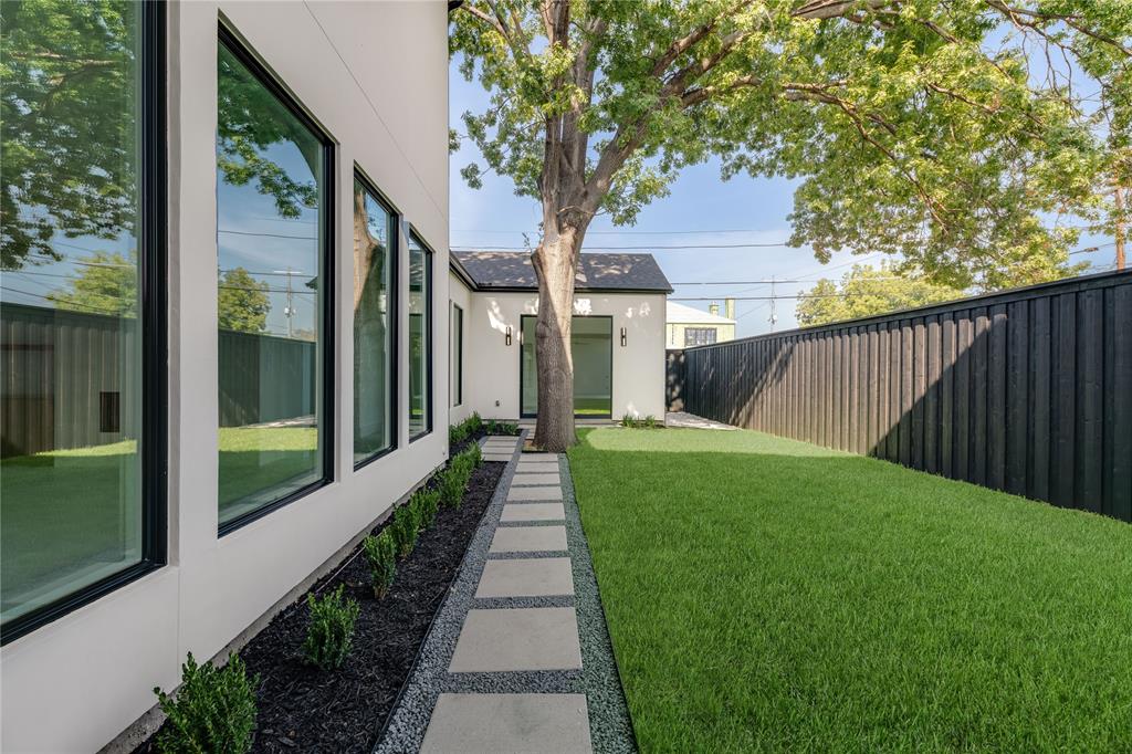 Lovers Lane Heights - Residential