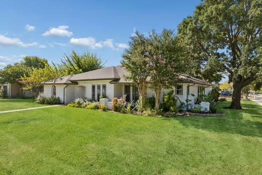2936 Regal Road