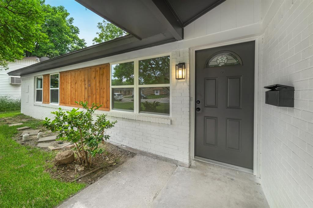3615 Emerald Drive