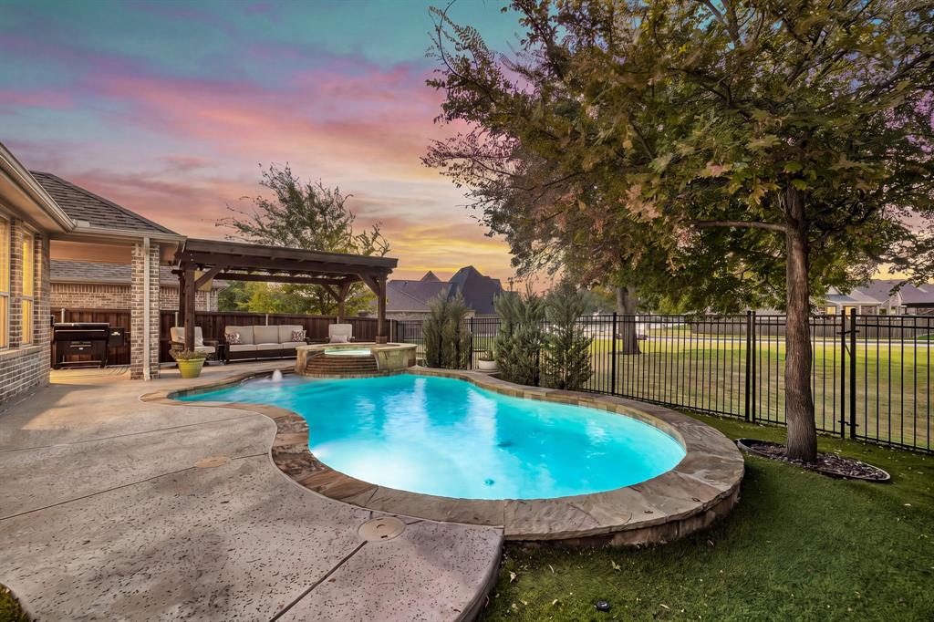 404 Lake Livingston Trail