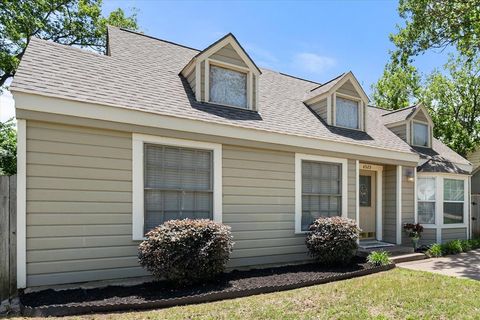 4525 Calmont Avenue Fort Worth TX 76107