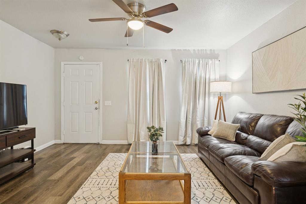 ROCHESTER PARK - Residential