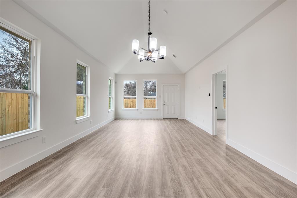 Central Ave 03 - Residential