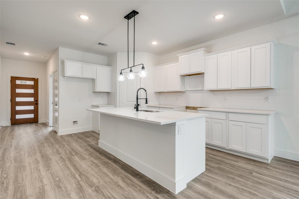 Central Ave 03 - Residential