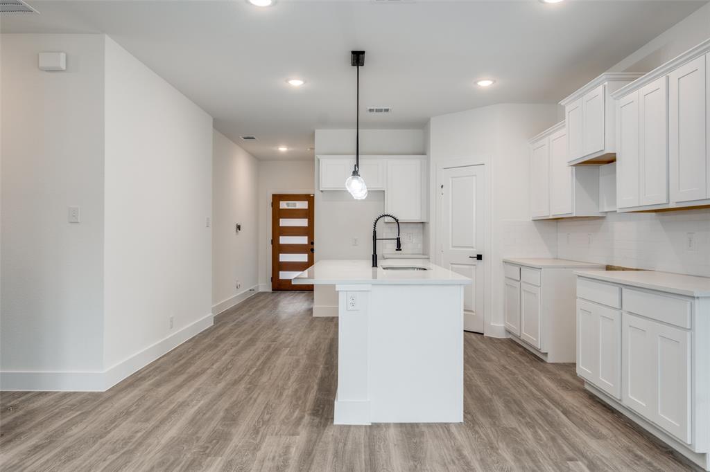 Central Ave 03 - Residential