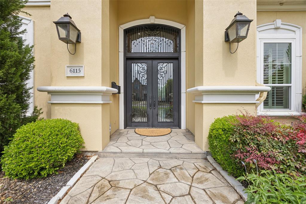 6115 Royal Crest Drive