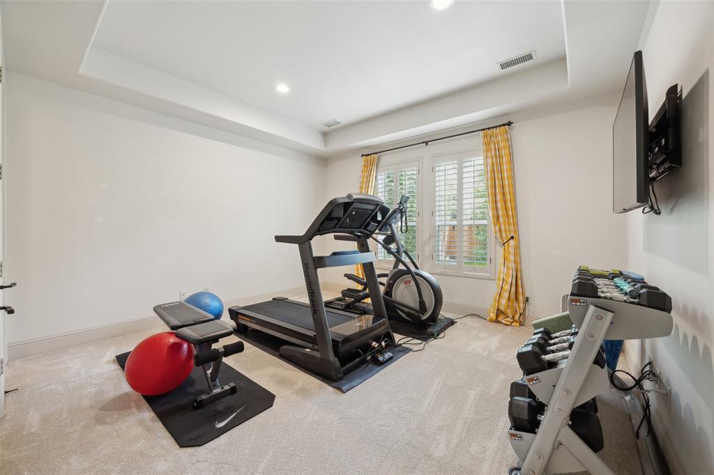 Royal Crest - Residential