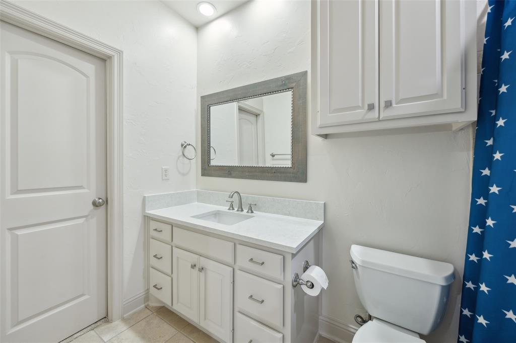 Royal Crest - Residential