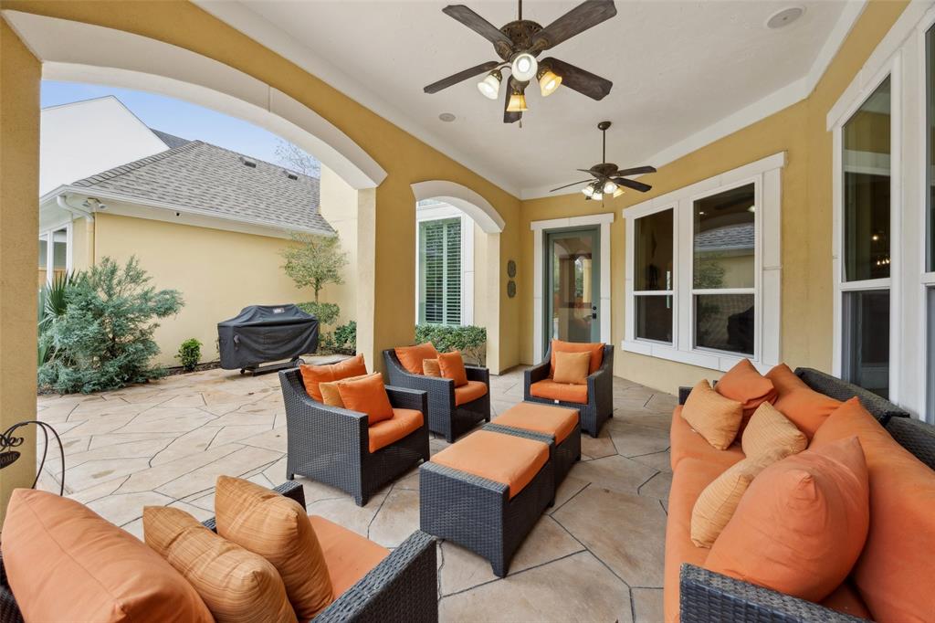 Royal Crest - Residential