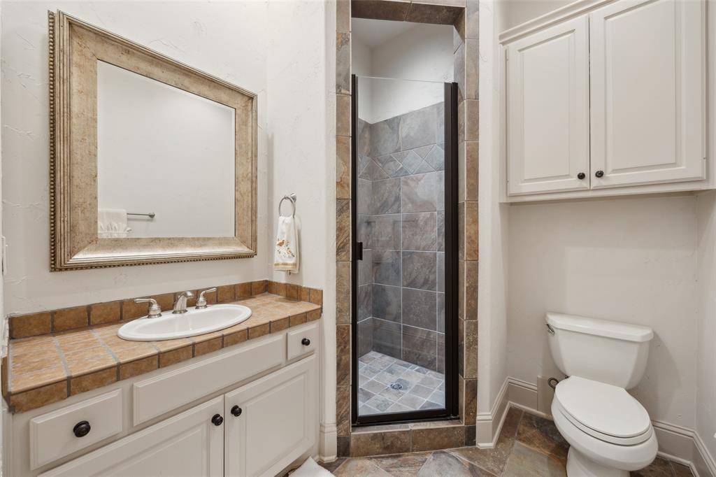 Royal Crest - Residential