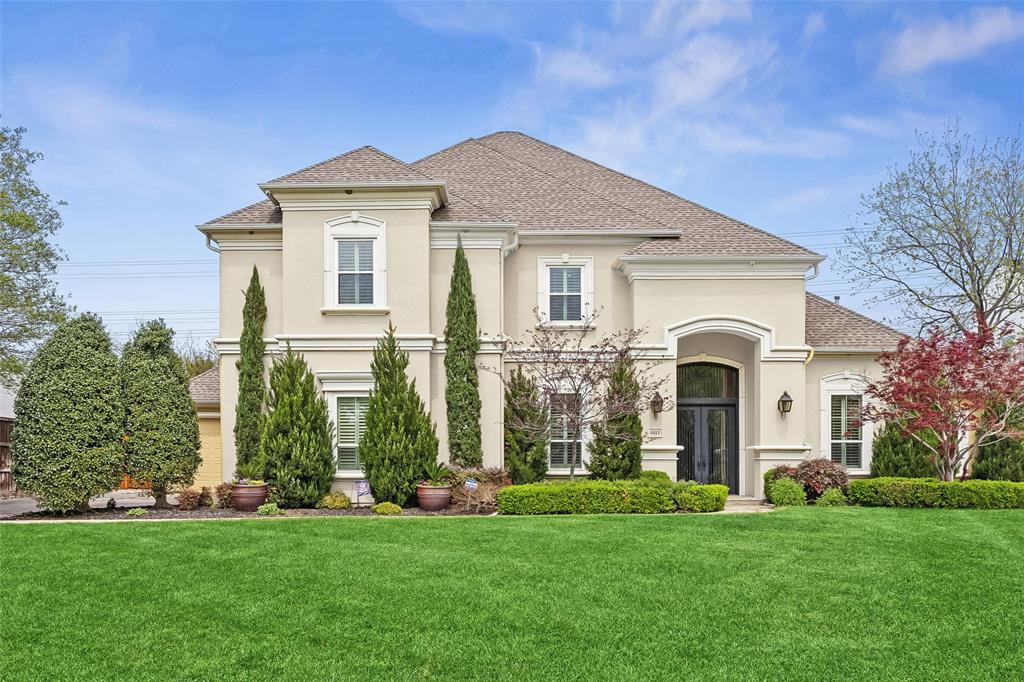 Royal Crest - Residential