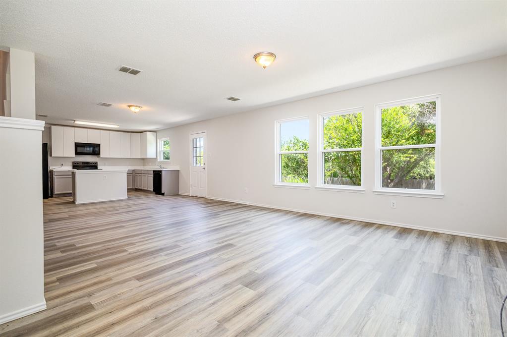 2043 Bishop Hill