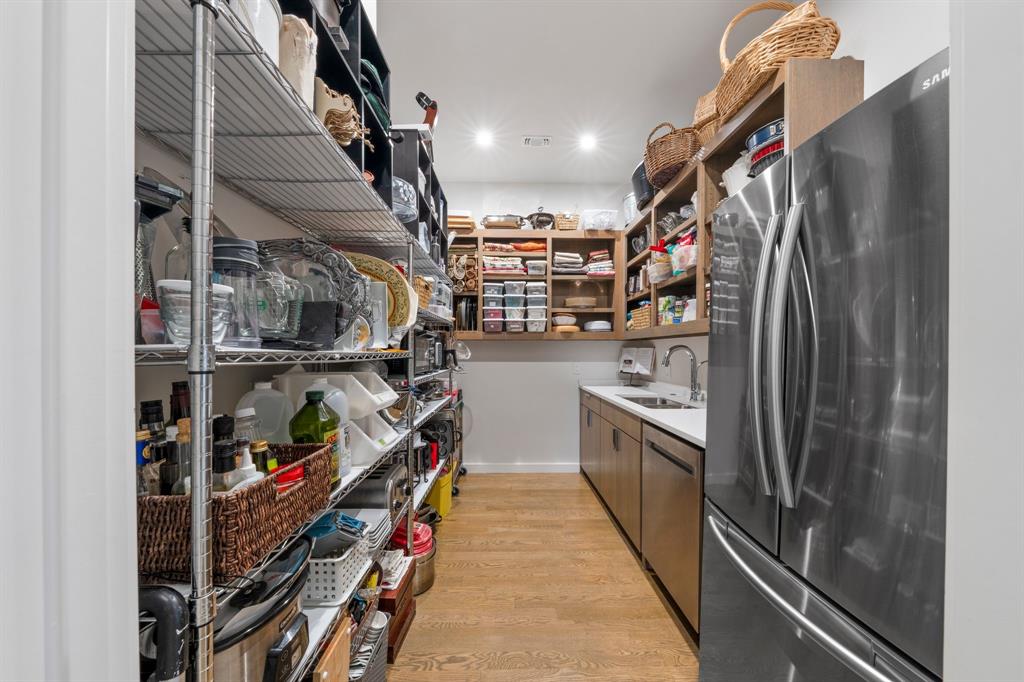 T R Harris - Residential