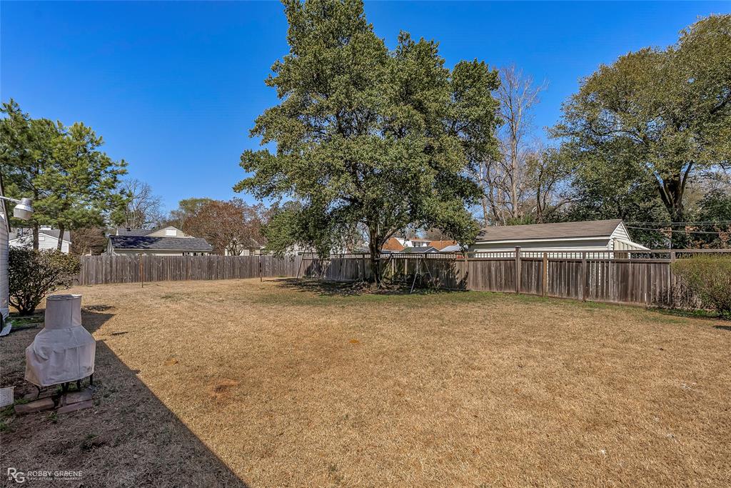 Shreveport, Louisiana 71105, United States, 2 Bedrooms Bedrooms, ,1 BathroomBathrooms,Residential,Active,87264