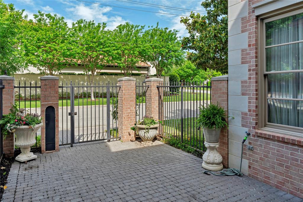 Chamberlain Arlington Heights 1st - Residential