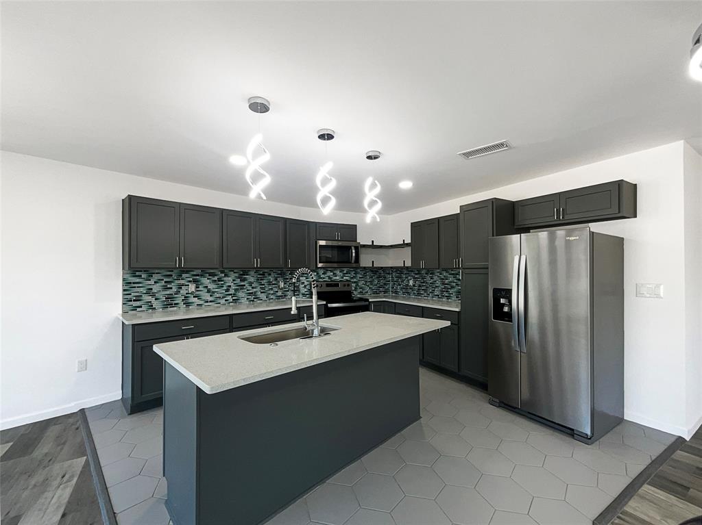 Ellis M G Add - Residential