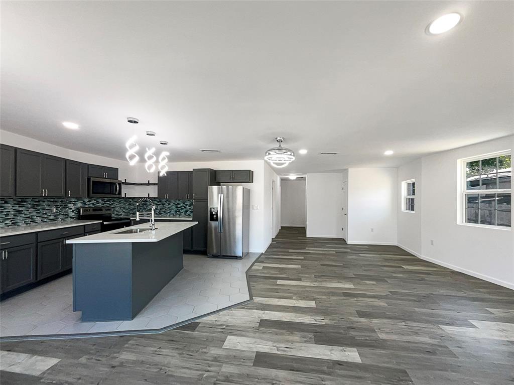 Ellis M G Add - Residential