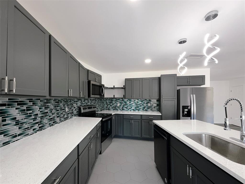 Ellis M G Add - Residential