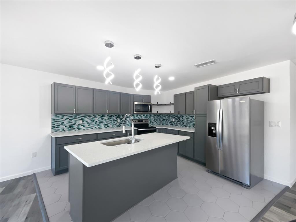 Ellis M G Add - Residential