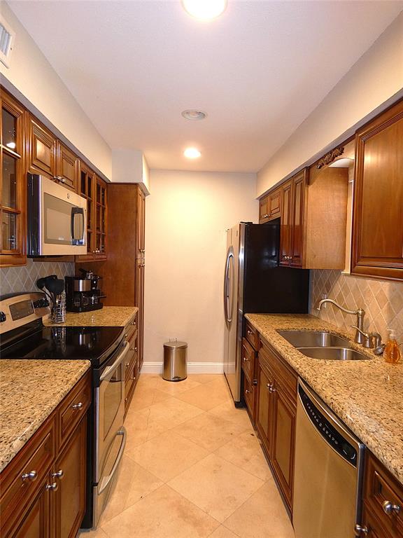 10534 Stone Canyon Road 111