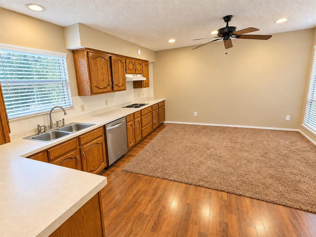 2104 Oak Brook Drive