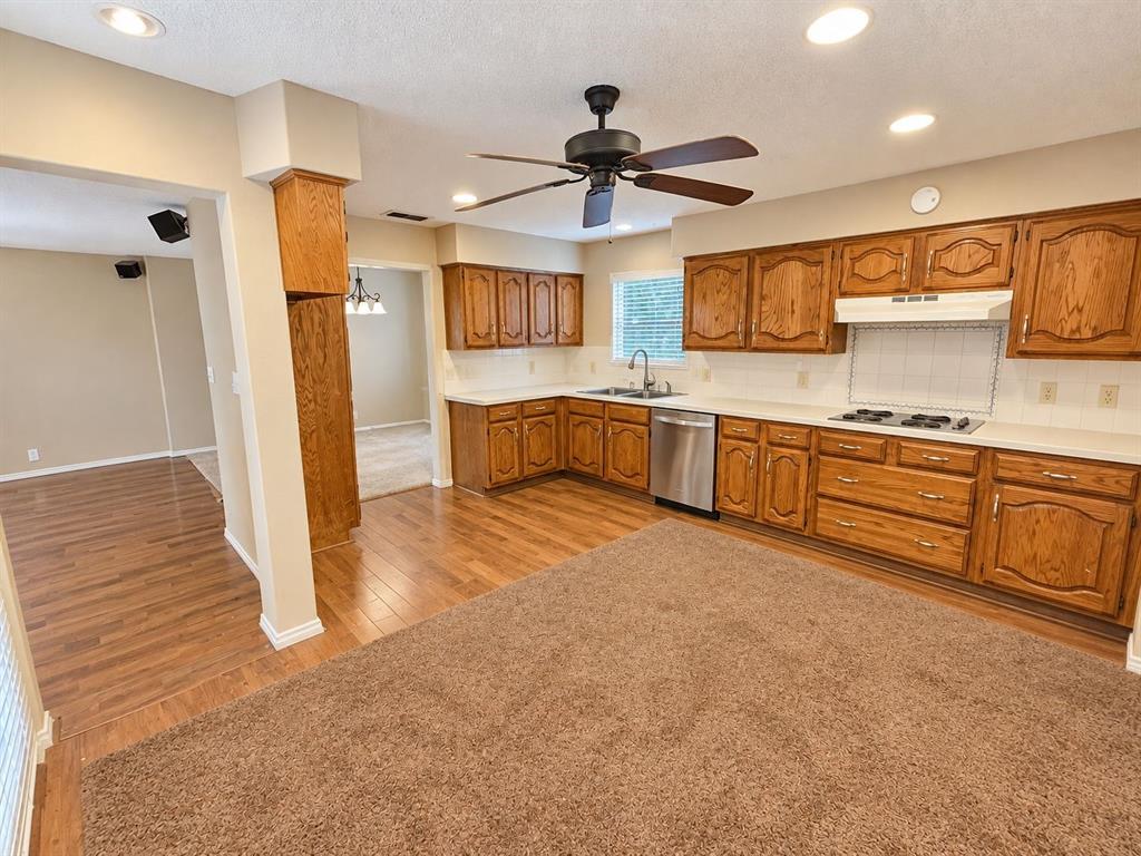 2104 Oak Brook Drive