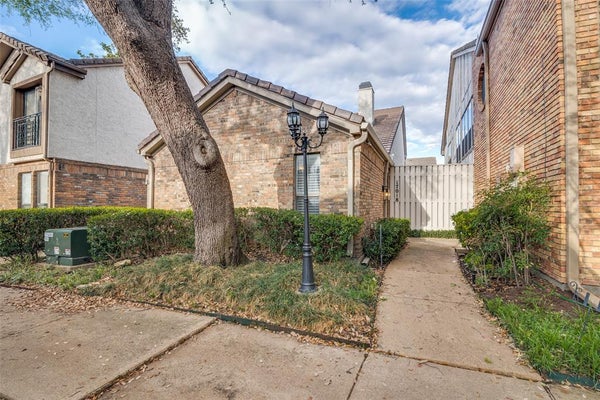 17018 PLANTERS ROW, ADDISON, TX 75001 - Image c55b7041f340f72ad2d05b5e2de08a2a/1270221011
