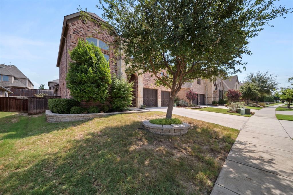 5676 Lightfoot Lane