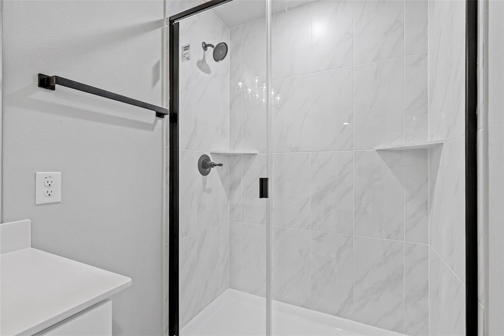 Tolar Oaks - Residential